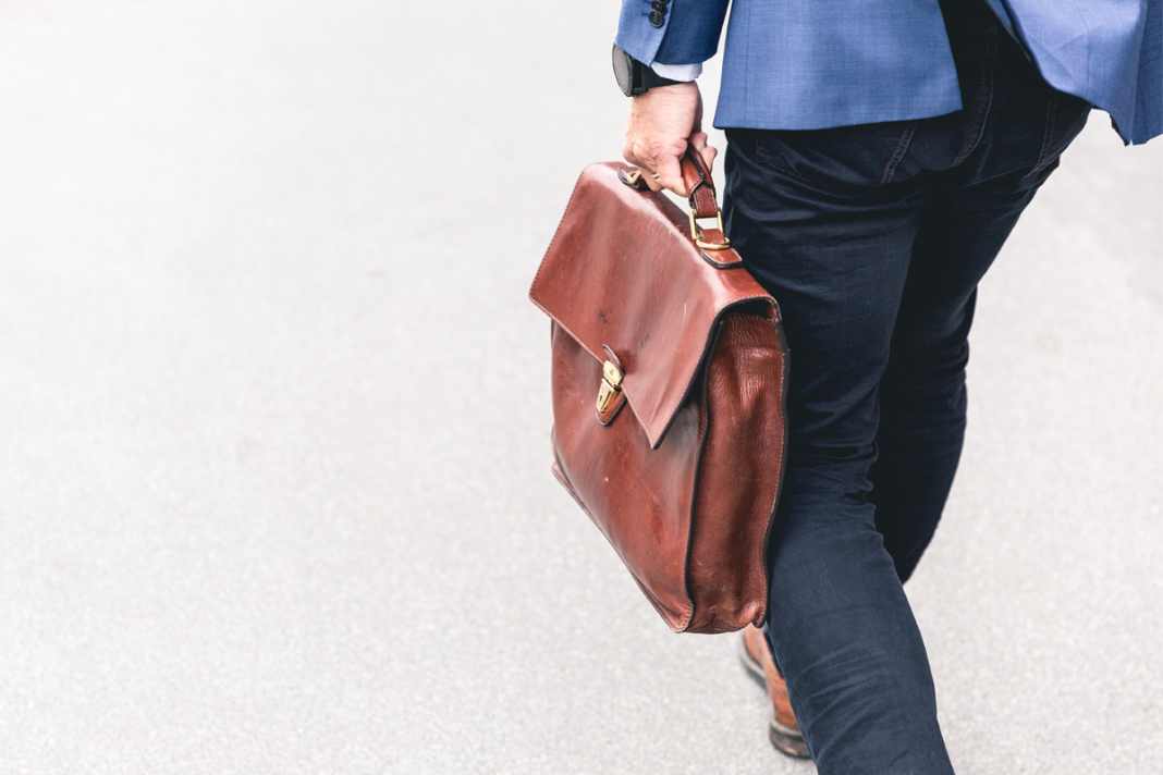 Auslieferung und Vertreter