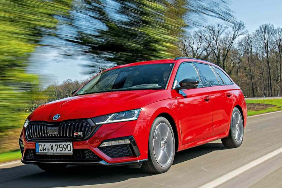 Skoda Octavia RS Combi 2.0 TSI DSG - Wenn Räume fliegen lernen