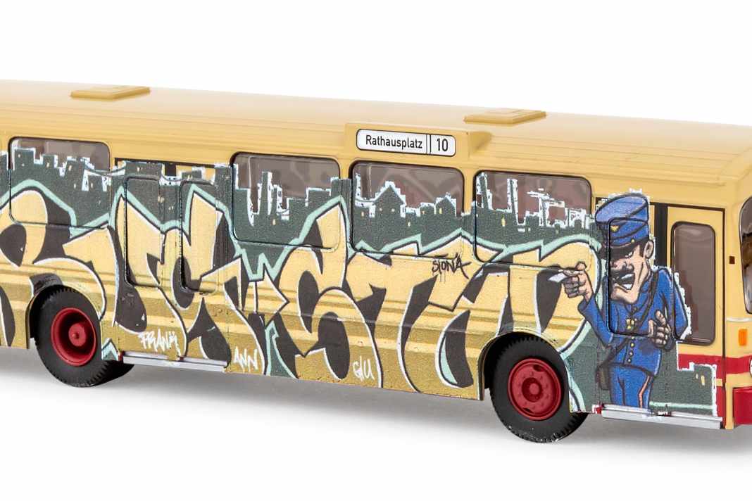 Mercedes-Benz O 305 von Brekina in 1:87 - Linie des Erfolgs!