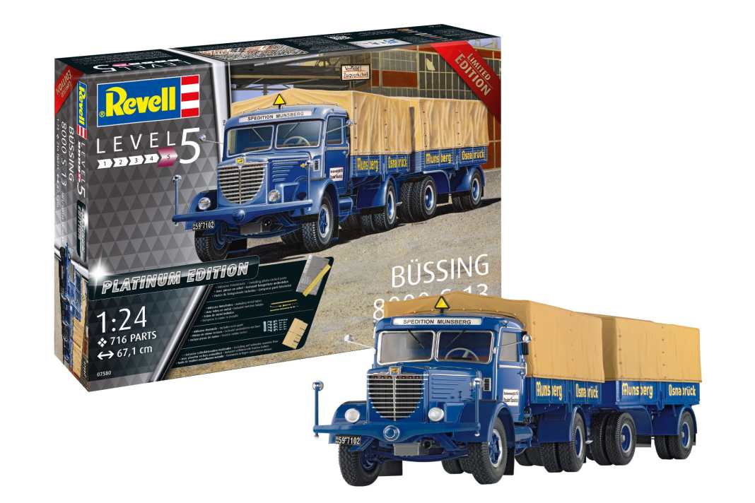 Der Büssing 8000 fährt in 1:24 vor