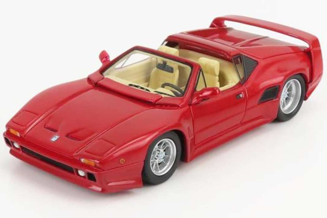 Kess bringt den offenen De Tomaso SI Targa als Resinemodell in 1:43 – gleich dreimal!