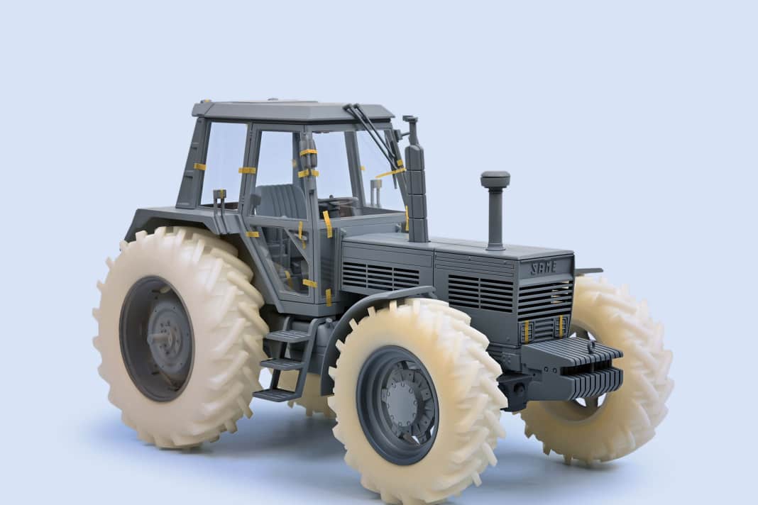 Same Hercules von Schuco in 1:18