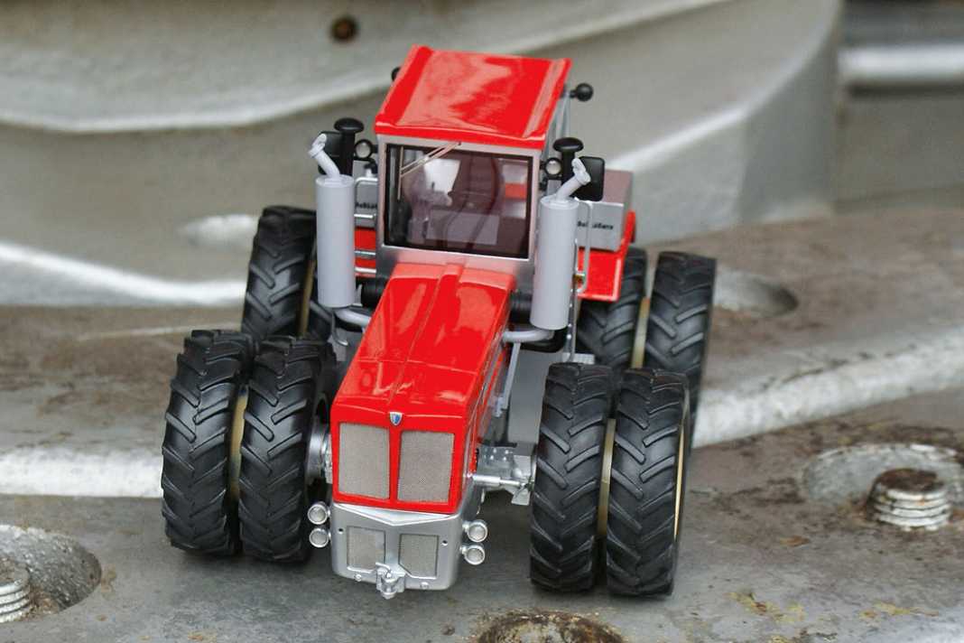 ’78 Schlüter 5000 TVL von Schuco in 1:32