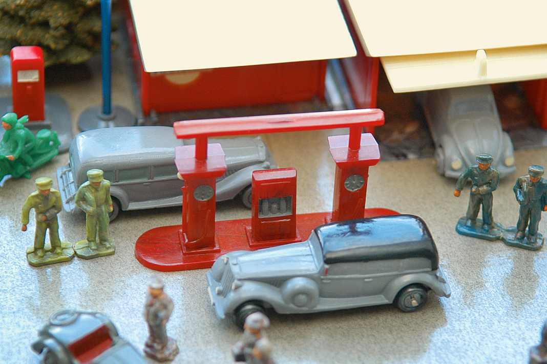 Garagen, Zubehör und Co bei Wiking