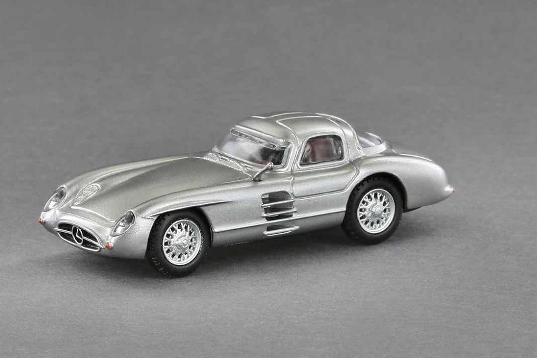 „Blaues Wunder“ und 300 SLR von Le Grand in 1:87