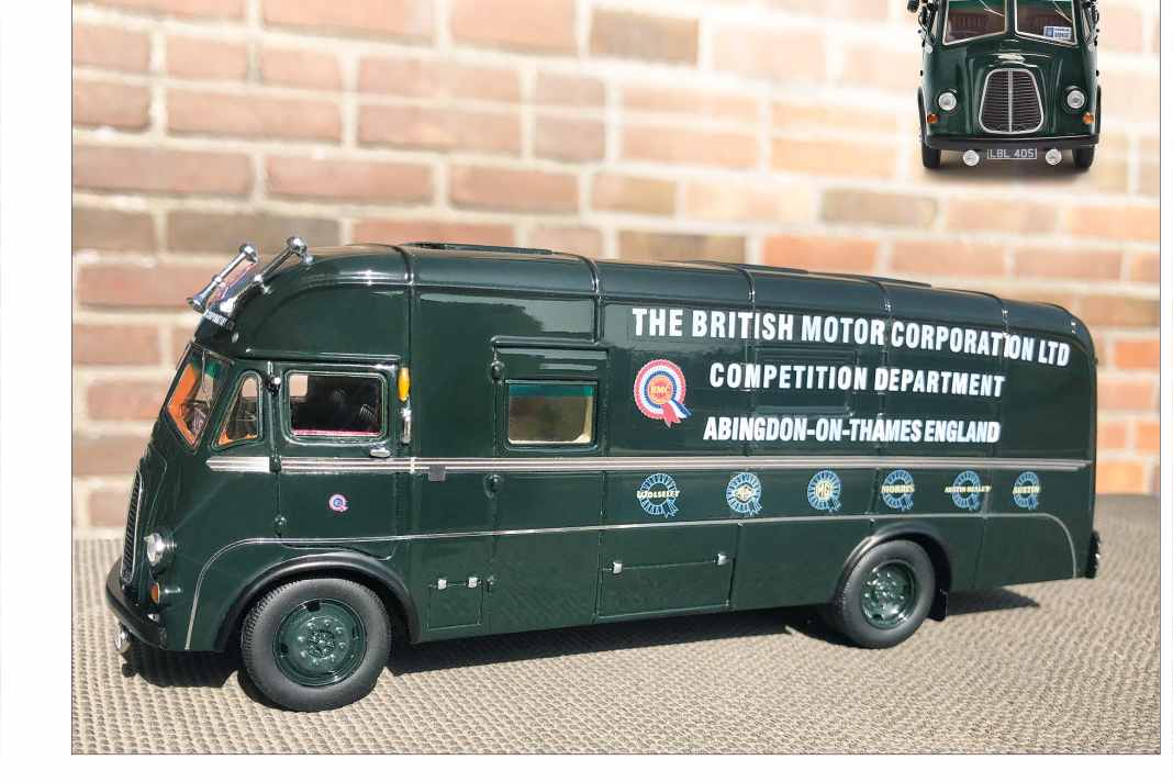 ’55 Morris FV BMC-Renntransporter von Matrix in 1:43