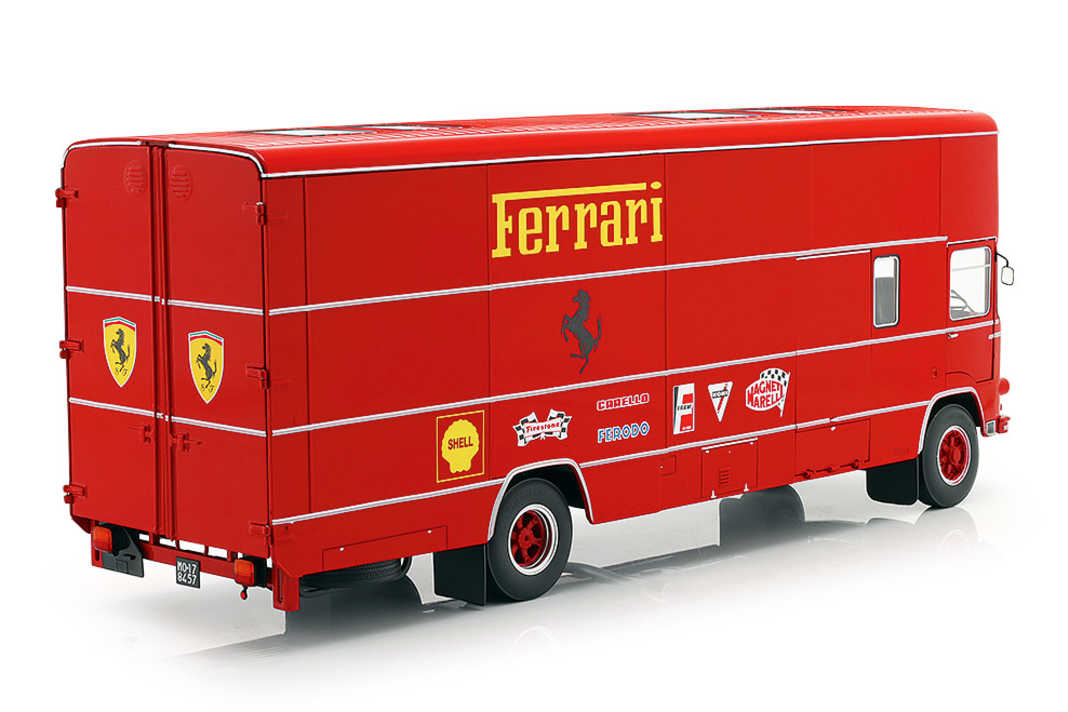 ’67 Rolfo OM 150 Renntransporter von CMR in 1:18