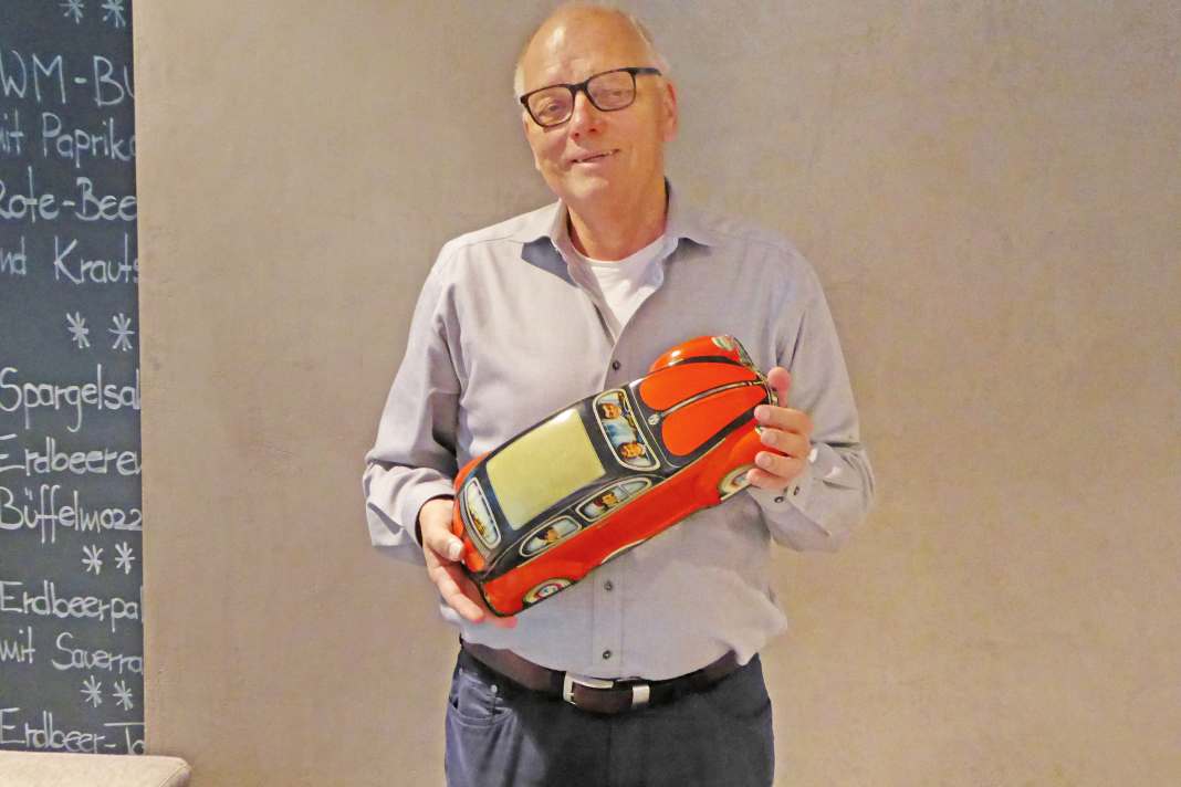 Ein ganz großer Modellautofan spielt jetzt leider nur noch im Himmel