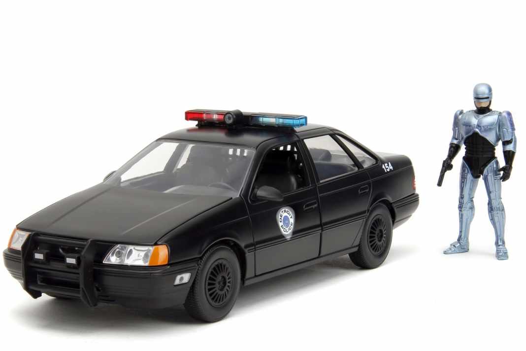 Jada bringt Robocops Dienstwagen als 1:24-Modell und legt eine Figur mit drauf