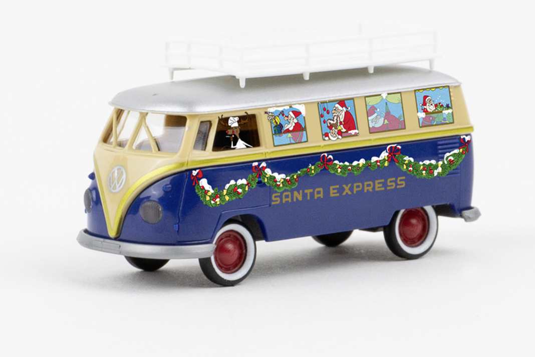 Bei Hünerbein fährt der Weihnachtsmann statt Schlitten Volkswagen Bulli in 1:87