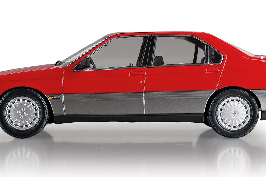 ‘90 Alfa Romeo 164 von Norev in 1:18 – Code Alberto