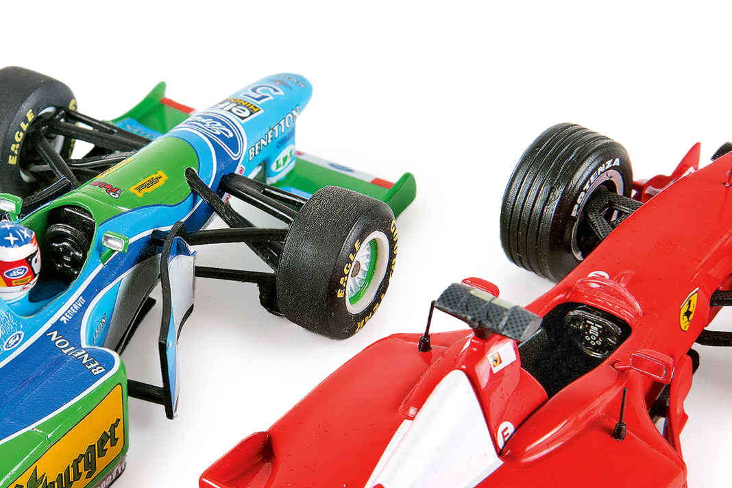 Zwei Schumi-Flitzer in 1:43 und ein Buch – Wagen-Rennen