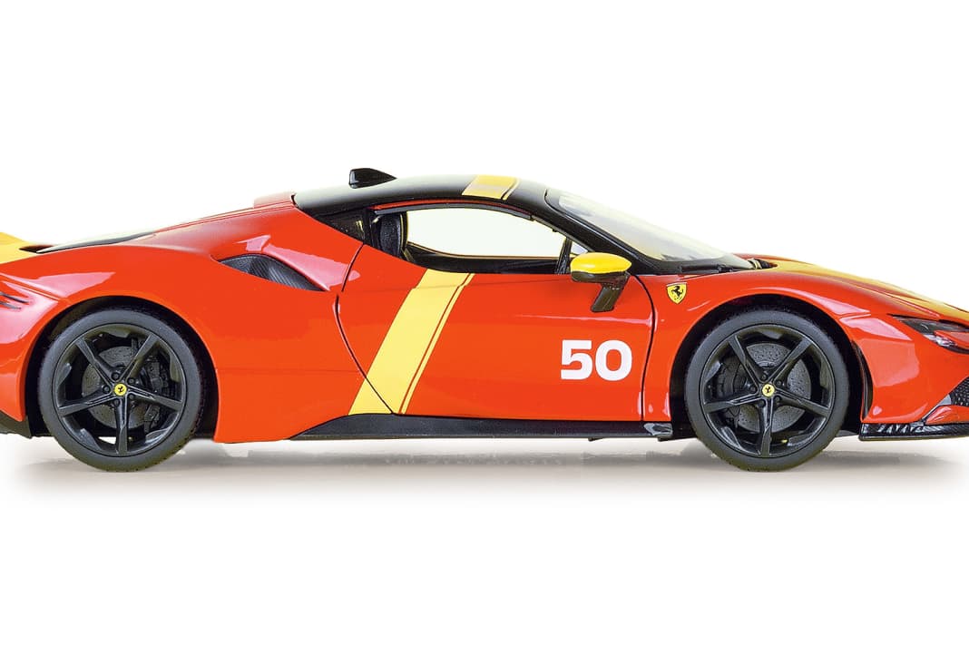 Ferrari 499P und SF90 von Bburago in 1:18 – Feierlaune