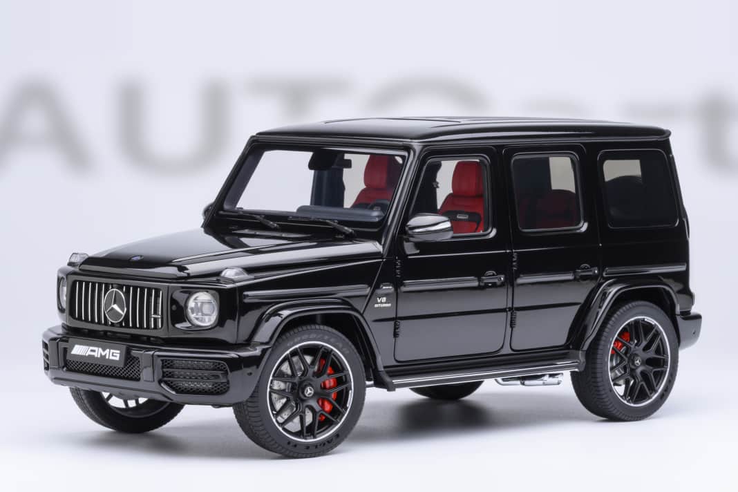 Autoarts neue Schwarz-Weiß-Malerei ist top!