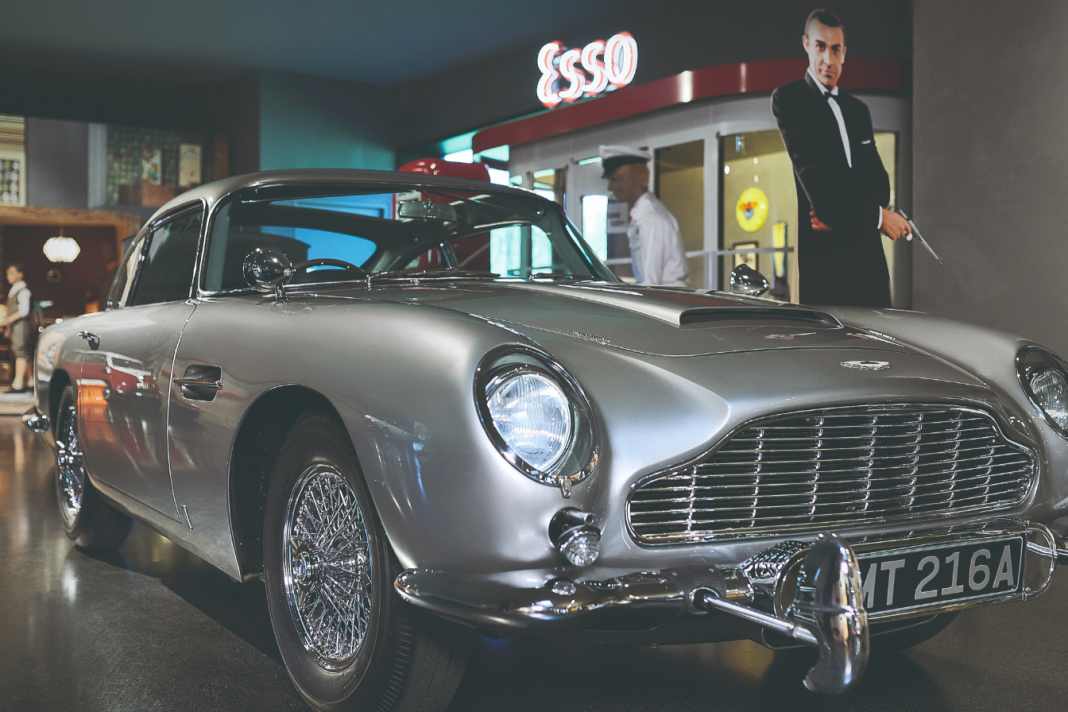 Neue Sonderausstellung „Die 60er“ im HPP Traumwerk – Barbie, Bond, Banane!