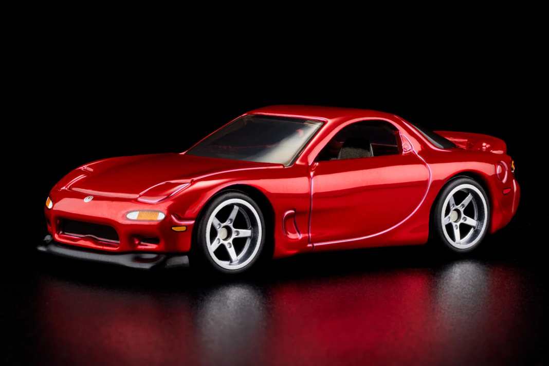 Hot Wheels zeigt Wankelmut und bringt RX-7-Twinturbo in 1:64