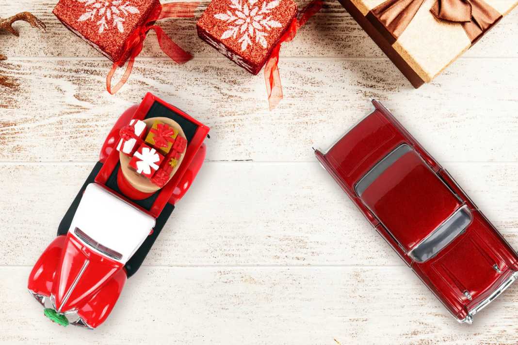 Jada Toys bringt coole Schlitten für Mr. und Mrs. Santa Claus in 1:32