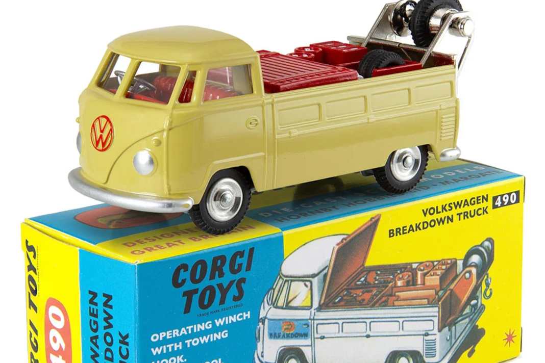 Corgi lässt den VW-Abschlepper wieder in 1:43 auferstehen