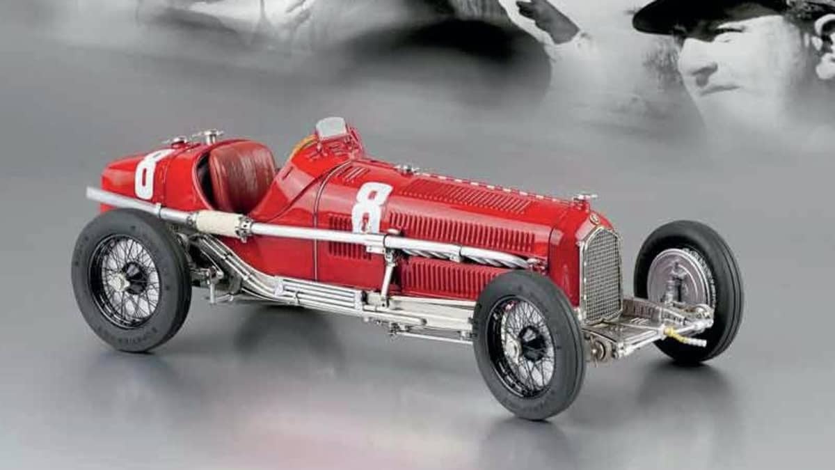 CMC Alfa Romeo P3 #2 - Caracciola - Winner GP Germany 1932 1/18. M-220