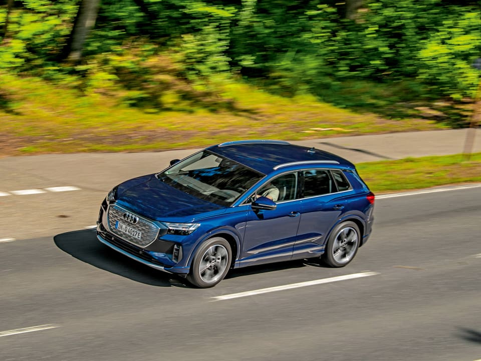 Audi Q4 e-tron: Und die blaue Drohne fliegt voran
