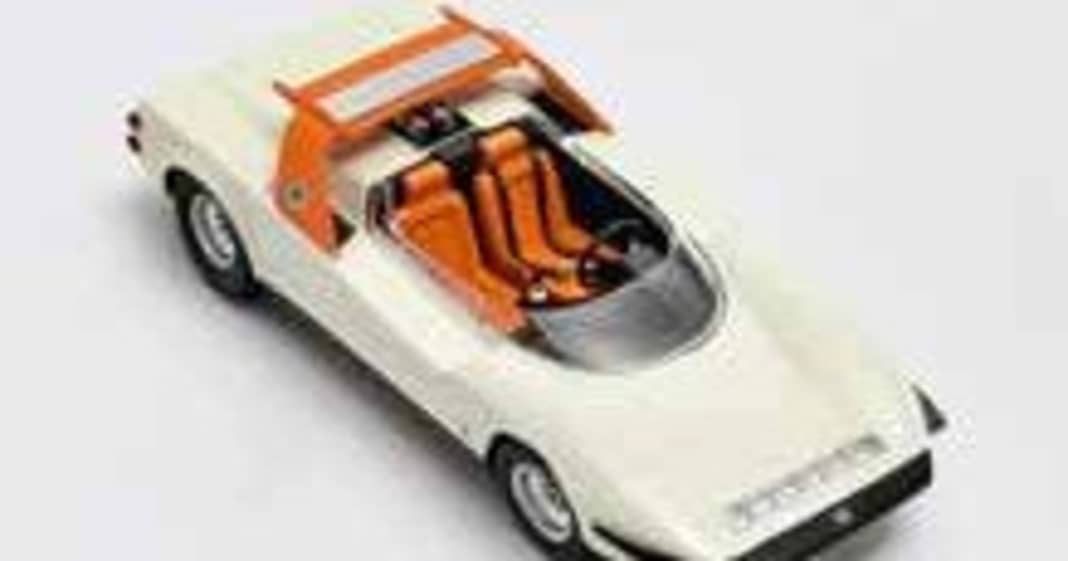 ALFA ROMEO P33 Roadster Pininfarina 1968 White Matrix Mx50102-171 1:43