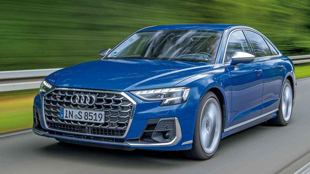 Audi S8: Super-Acht