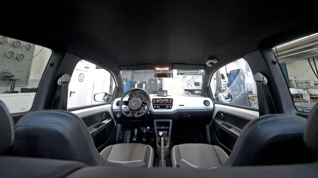 Bauplan: Schwarzer Himmel für den VW Up! - Schwarzer Himmel