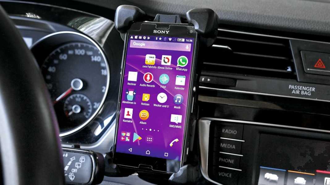 Bauplan: Handy-Halterung - Handy festgesetzt