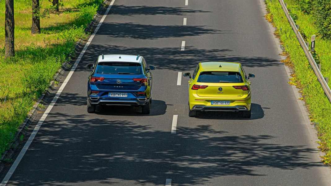 Vergleichstest: VW Golf 8 1.5 eTSI vs. VW T-Roc 1.5 TSI - Herz-Kopf-Duell