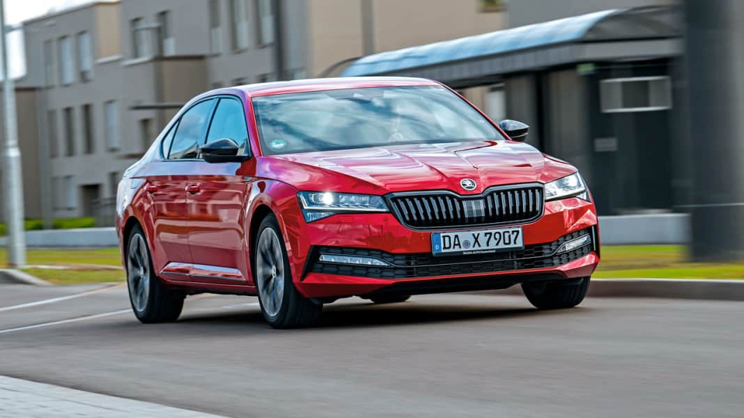 Test: Skoda Superb Sportline 2.0 TSI DSG - Skoda Superb Test
