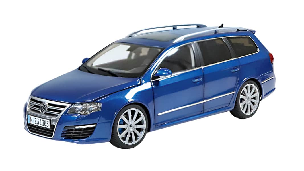 VW Passat (B6) R36 von NZG in 1:18 - Der Sturm-Passat