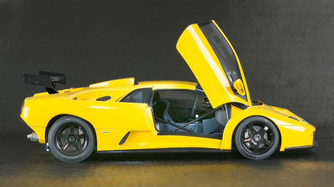 Stier Royal: ’99 Lamborghini Diablo GTR von Autoart in 1:18