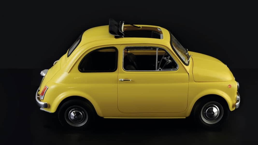 Italeri brezelt seinen 1:12-Kit des klassischen Fiat 500 weiter auf