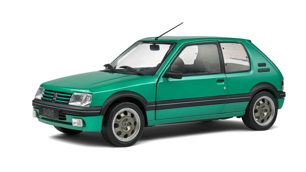 Der Peugeot 205 trägt bei Solido in 1:18 zum Geburtstag Grün!