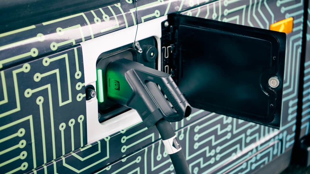 Mercedes-Benz eActros 300 und 600 von NZG in 1:50 - Unter Strom