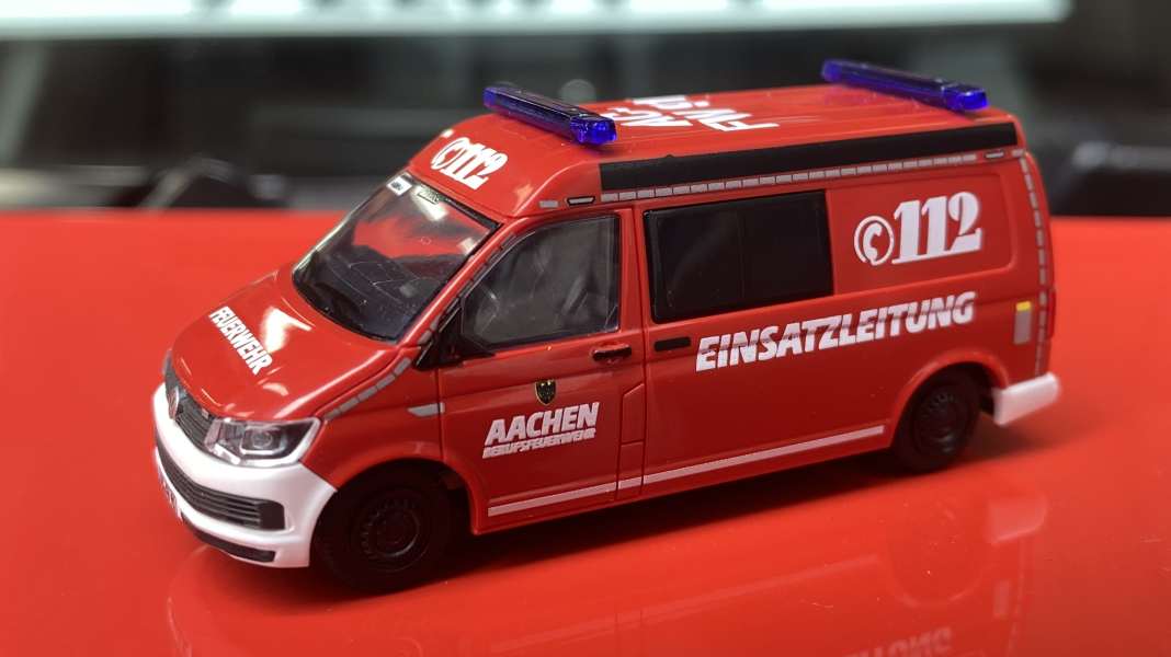 VW T6 von Hünerbein als Feuerwehr