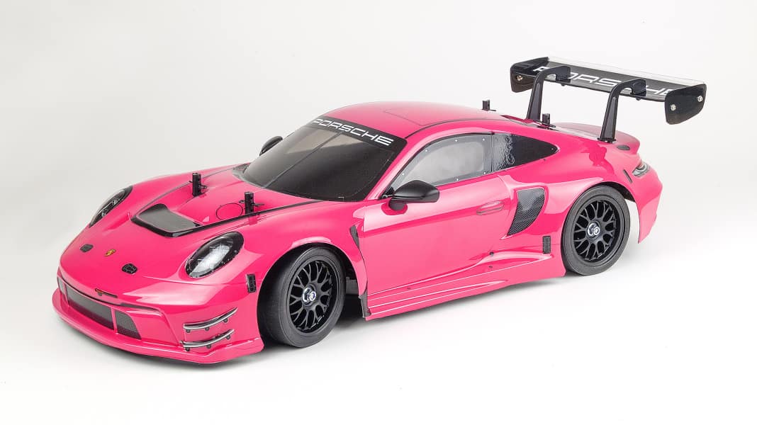 Mögen Sie den Porsche 911 GT3 R? In Pink? Von Tamiya in 1:10?