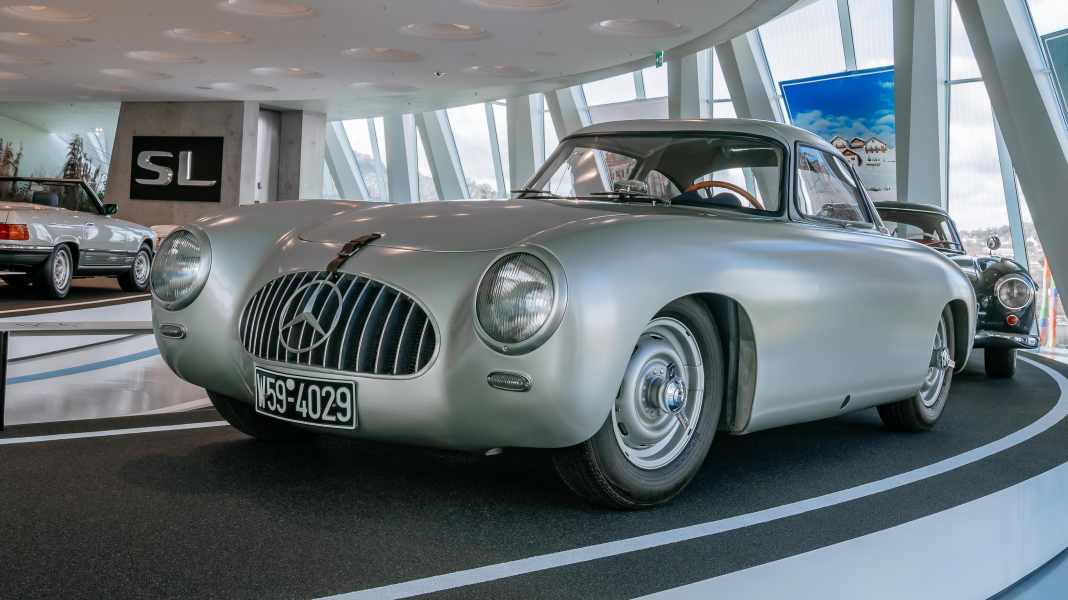 Mercedes-Benz feiert seine Legende SL im Stuttgarter Museum