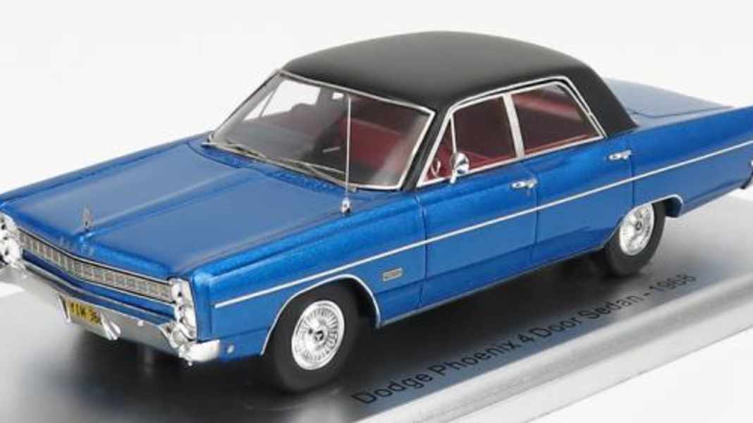 Kess fährt in 1:43 auf den Dodge Phoenix und den Plymouth Fury aus Resine ab