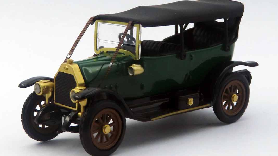 Rio bringt zwei Uralt-Fiat als 1:43-Modelle. Und einer davon ist sogar eine echte Null!