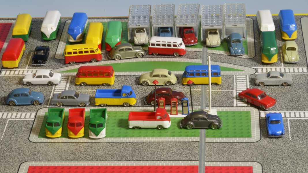 Im Dezember fällt der Hammer wieder bei Anticomondo in Bornheim