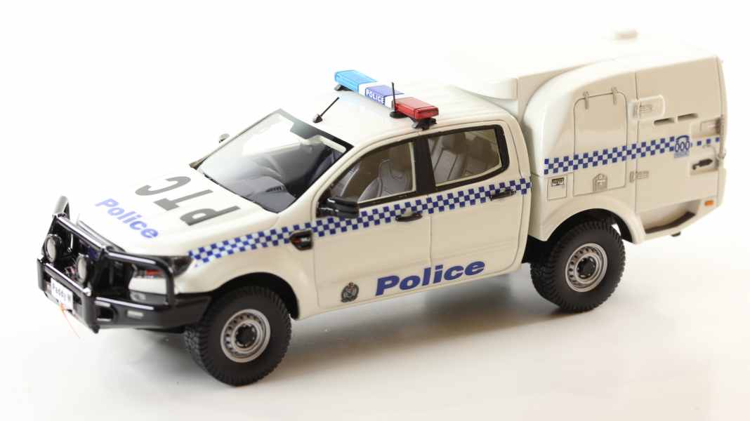 Gefängniszelle mit Allrad