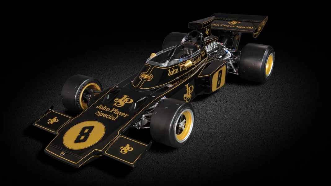 Pochers schwarz-goldene Lotus-Legende kommt bald als Kit im Riesenmaßstab 1:8