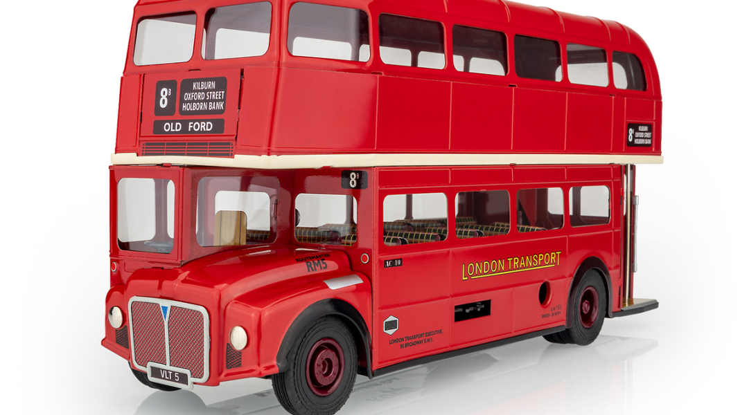 Kovap bringt London-Doppeldecker aus Blech und mit Klingel in 1:36