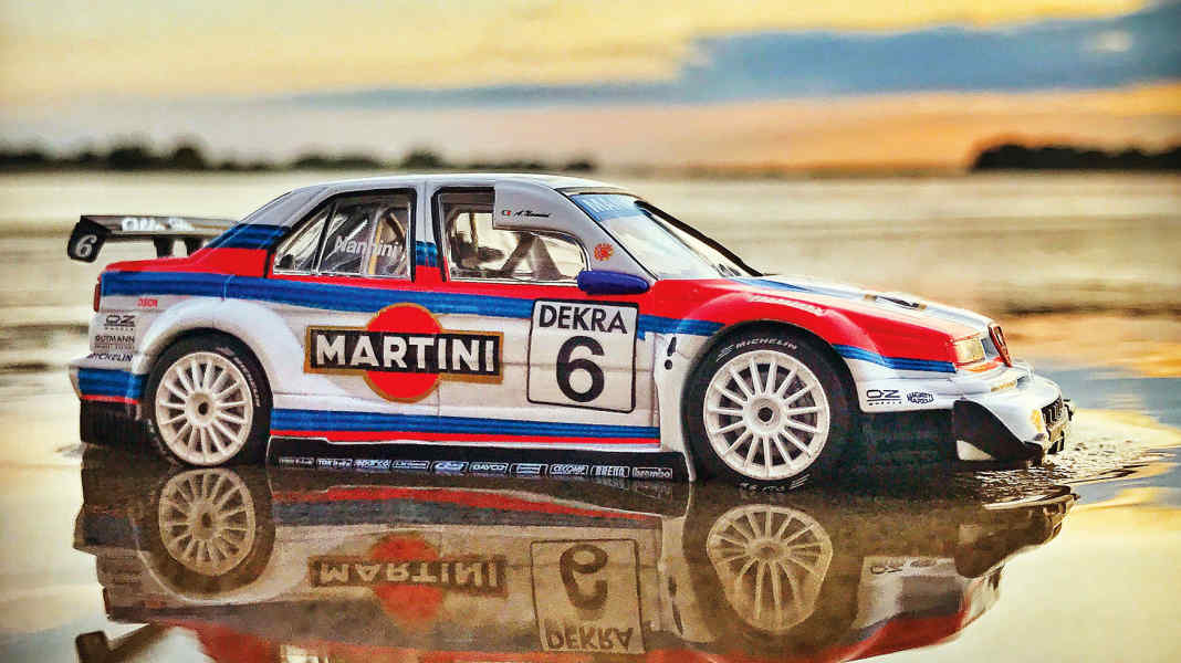 Schlange mit Biss: ’96 Alfa Romeo 155 V6 TI von Ixo in 1:43