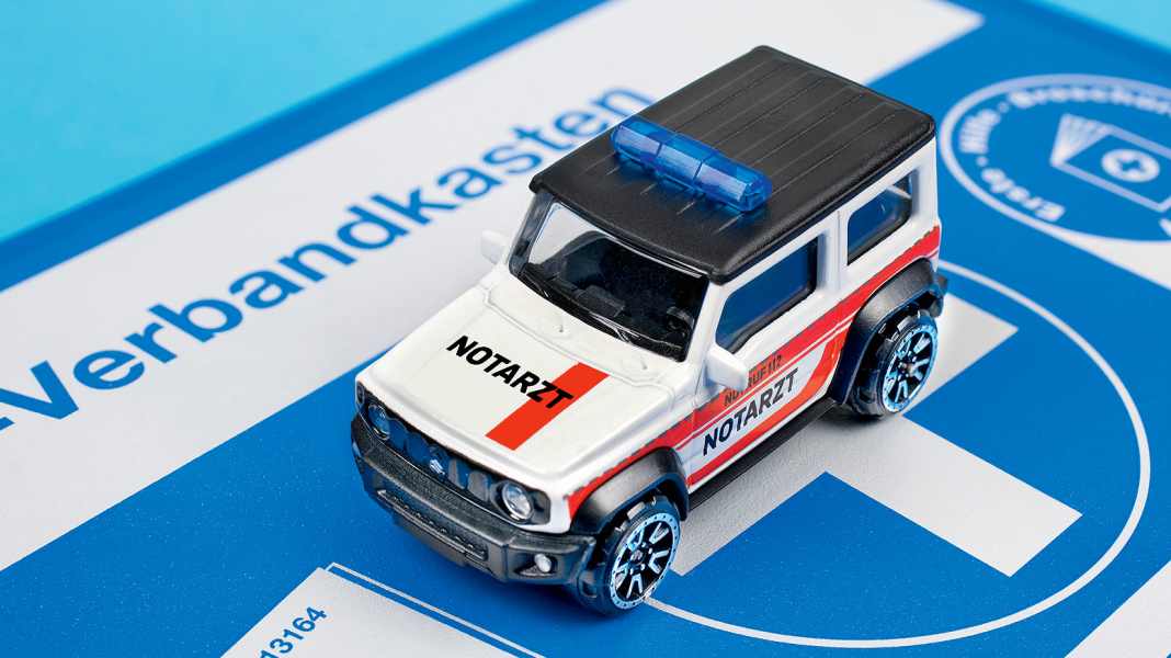 Erste Hilfe: Suzuki Jimny „Notarzt“ von Majorette in 1:64