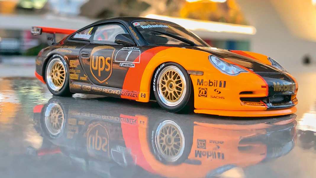 Pole mit UPS: UPS-Porsche 996 Cup von Minichamps in 1:43