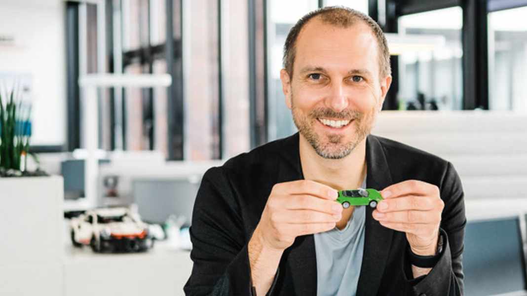 Interview mit Sebastian Hornung, Leiter Branded Entertainment bei Porsche: „Die Vielfalt von Porsche mit Modellen erleben!“