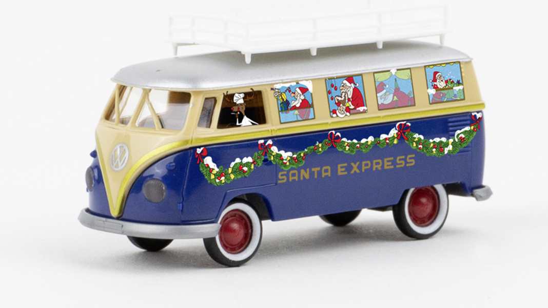 Bei Hünerbein fährt der Weihnachtsmann statt Schlitten Volkswagen Bulli in 1:87