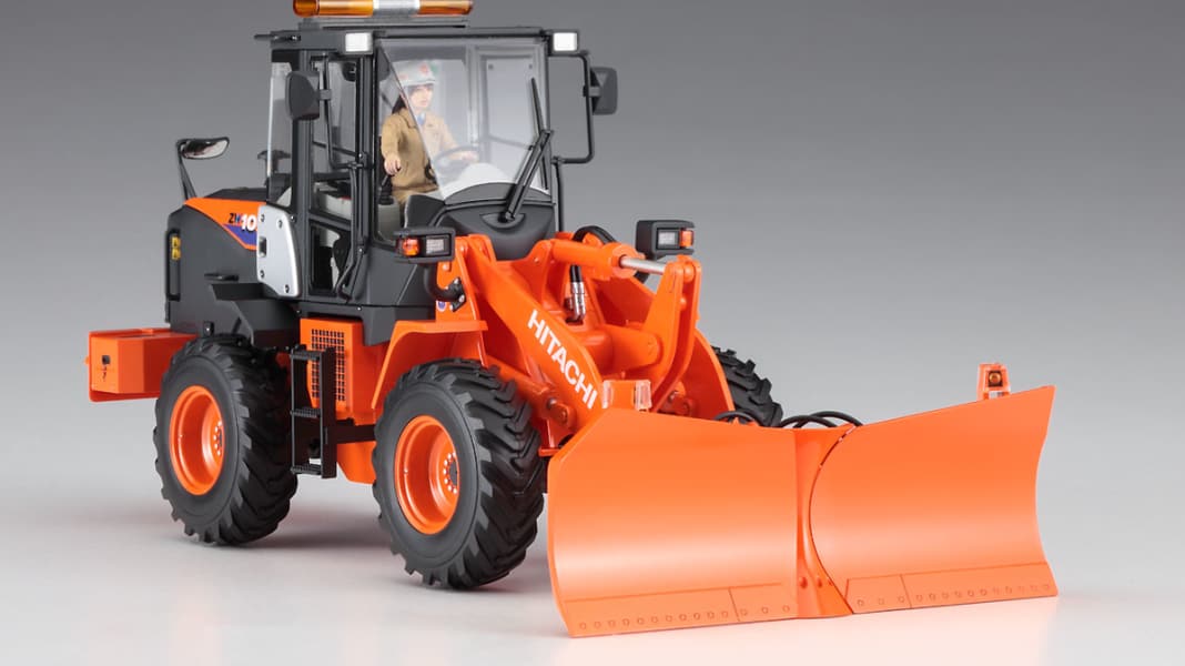 Hasegawas Arbeitstiere starten in 1:35 und Orange